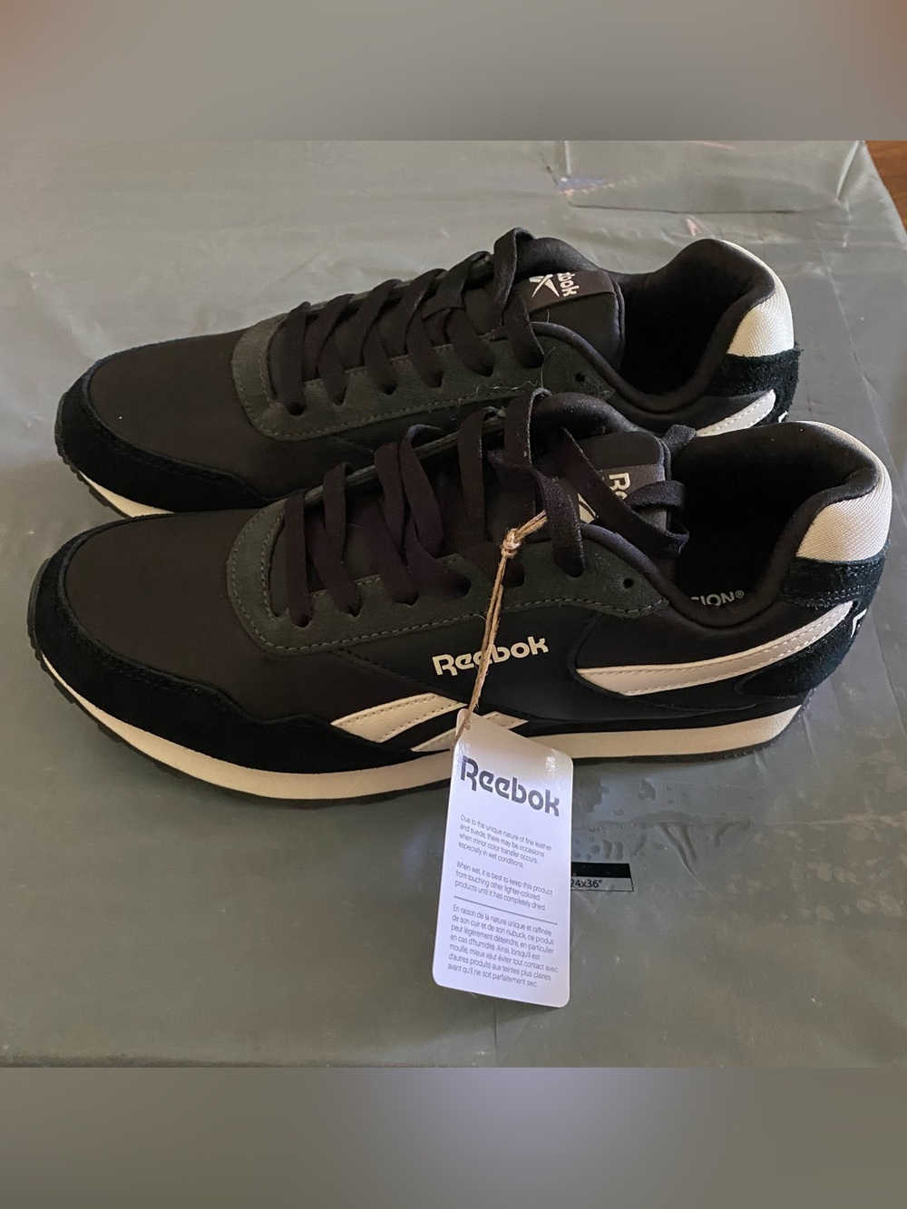 Reebok Women’s Glide Low Sneakers Size 8.5M NEW
